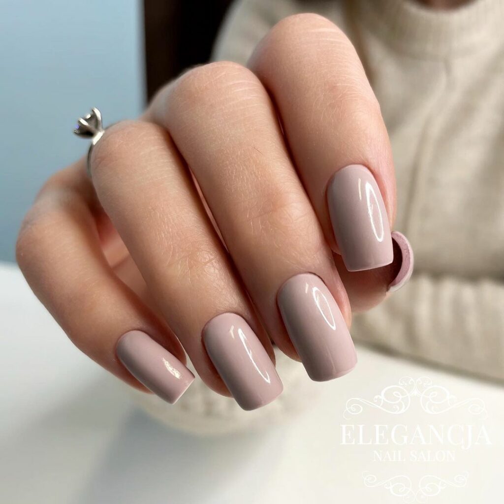 Paznokcie Nude Modny Manicure W Cielistych Odcieniach